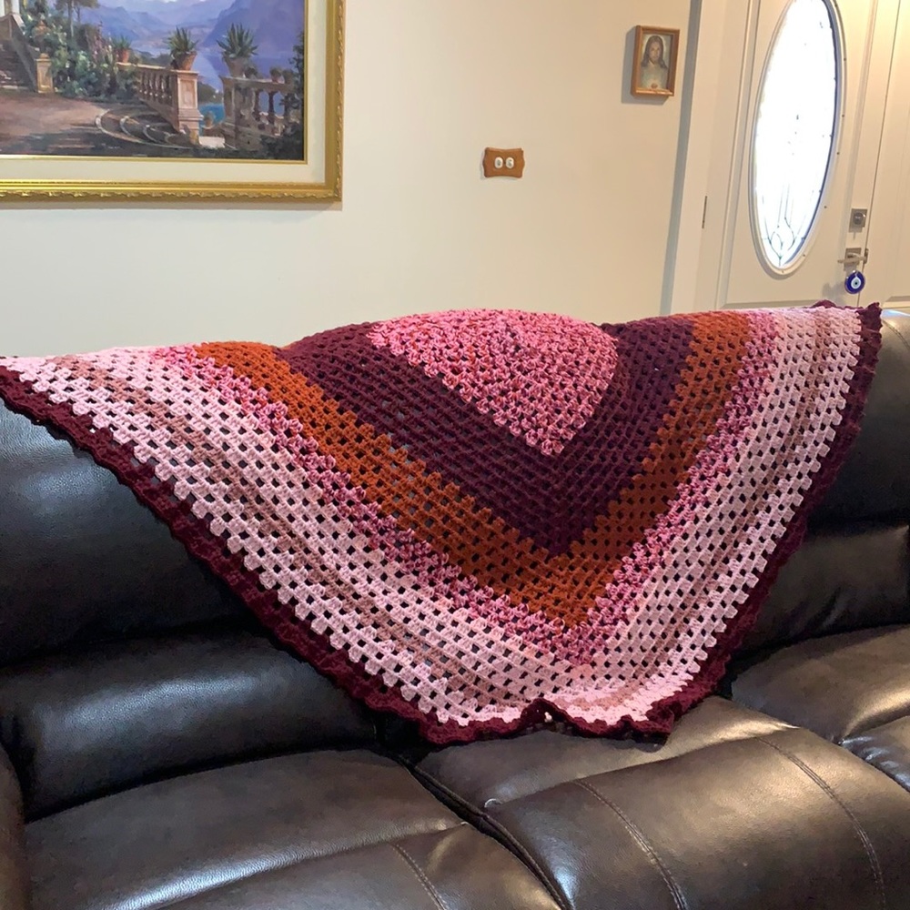 Rose and pinks hand crochet quilt/throw